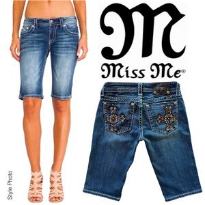 MISS ME Blue Denim Bermuda Shorts in Stonewood Wash (26)